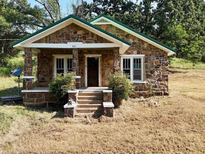 805 W Highway 64 Coal Hill, AR 72832