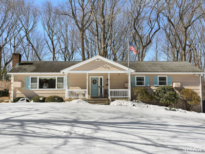 97 Greenbrier Rd Trumbull, CT 06611