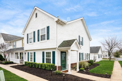 622 Lakeview Dr S Grove City, OH 43123