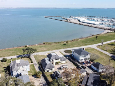 3540 Miramar Dr Shoreacres, TX 77571