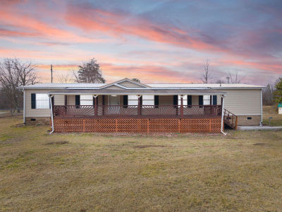 2358 E Highway 1376 East Bernstadt, KY 40729