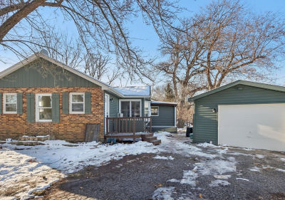 26814 N Genesee St Wauconda, IL 60084