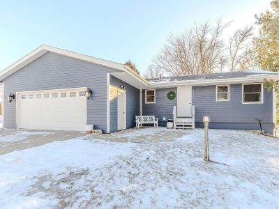 25913 162nd St Spirit Lake, IA 51360
