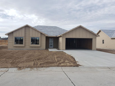 1363 Cherod Ln Dodge City, KS 67801