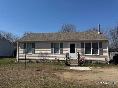 39 Courtney Ln Killingly, CT 06241