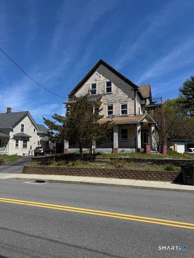137-139 Woodstock Ave Putnam, CT 06260