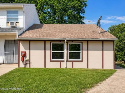 123 Lexington Blvd Barnegat, NJ 08005