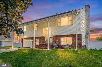 49 Delaware Dr Penns Grove, NJ 08069