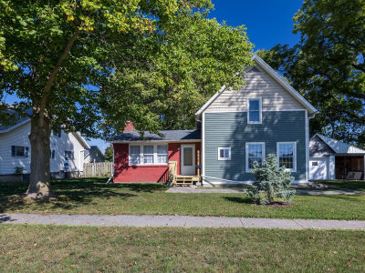 408 E Graham St Kentland, IN 47951