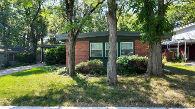 335 Oakwood Street, Park Forest, IL, USA