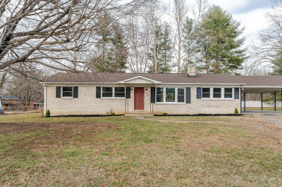 24 La Salle Dr Grottoes, VA 24441