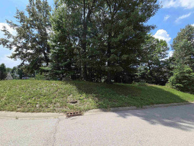 8206 Bucks Ln Evansville, IN 47711