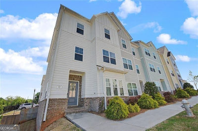 87 Rising Fawn Ln Marietta, GA 30060