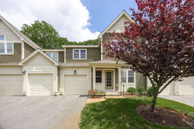 4 Lowell Dr Unit 4 Hopkinton, MA 01748