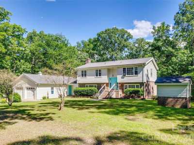 679 Fairforest Rd Chester, SC 29706