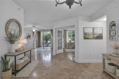 12160 Saint Andrews Pl APT 205 Hollywood, FL 33025