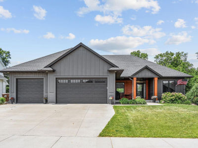702 Eastland Ave SE New Prague, MN 56071