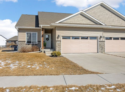 790 Oak Terrace Ave North Liberty, IA 52317
