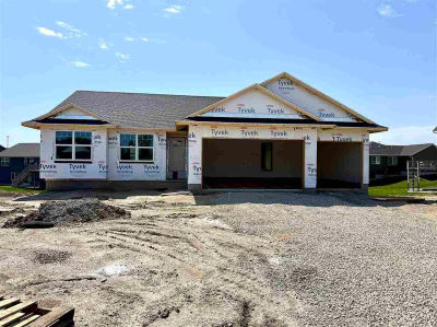 6315 Prairie Rose Cir SW Cedar Rapids, IA 52404
