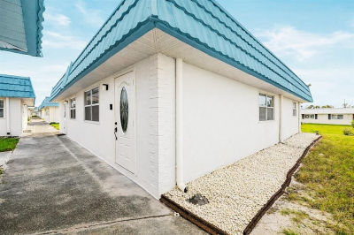 1801 Bedford Ln APT 27 Sun City Center, FL 33573