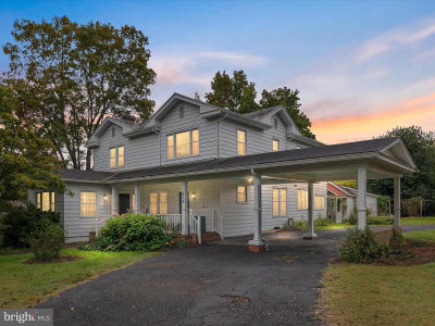 517 W Locust St Woodstock, VA 22664