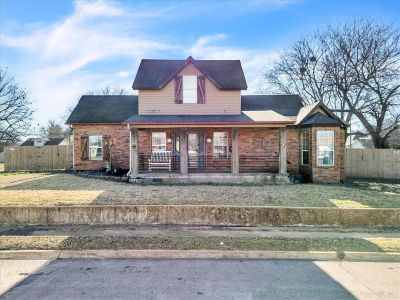 402 E Main St Stroud, OK 74079