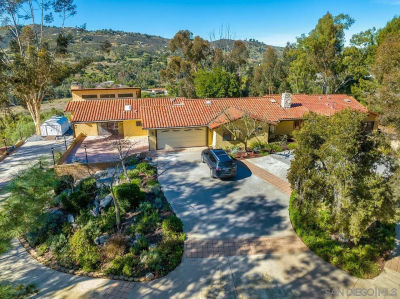 2665 Kauana Loa Dr Escondido, CA 92029