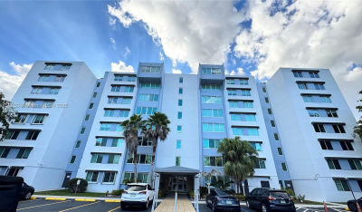 9125 SW 77th Ave #103 Miami, FL 33156