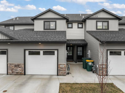 5237 Harvest Square Pl NW Rochester, MN 55901