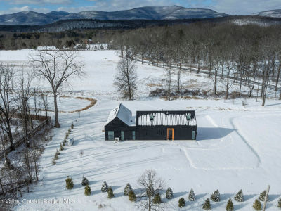 3 Schoolhouse Rd Saugerties, NY 12477