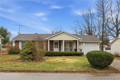 803 N Cauble St Salem, IN 47167