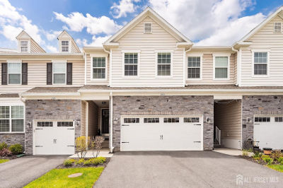 205 Charleston Dr Monroe Township, NJ 08831