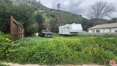 30034 San Martinez Rd Castaic, CA 91384