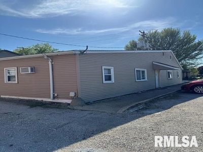 130 W Jackson St Virden, IL 62690