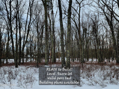 161 Lakeview Cir Hawley, PA 18428