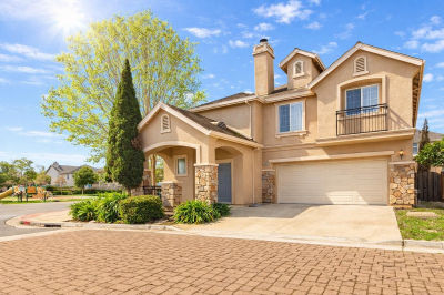 1849 Bradbury St Salinas, CA 93906