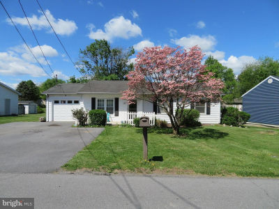 144 Still Meadow Dr Martinsburg, WV 25405