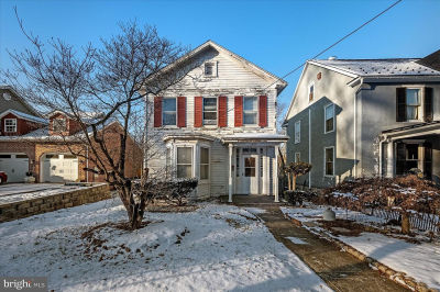 412 S Samuel St Charles Town, WV 25414