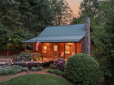 538 Burbank Rd Roan Mountain, TN 37687