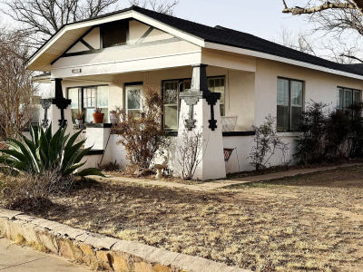 302 W 10th St Post, TX 79356