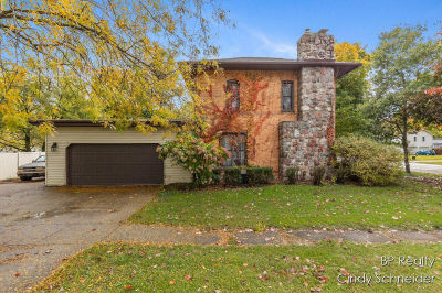 282 N Centre St Marcellus, MI 49067