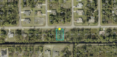 726 Manhattan St E Lehigh Acres, FL 33974