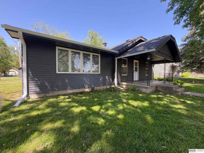 416 N 11th St Tekamah, NE 68061
