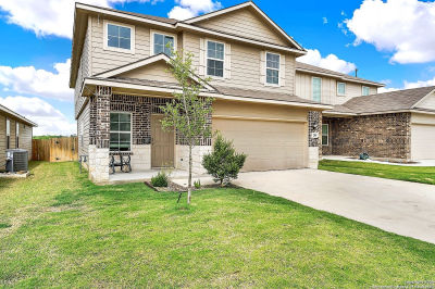 201 Legendary Trail Loop Floresville, TX 78114