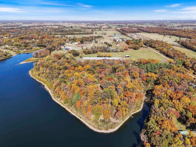 12007 Swepco Lake Rd Gentry, AR 72734