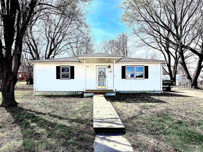 277 Main St Harveyville, KS 66431