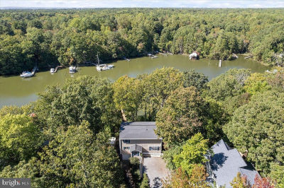 219 Calvert Dr Lusby, MD 20657