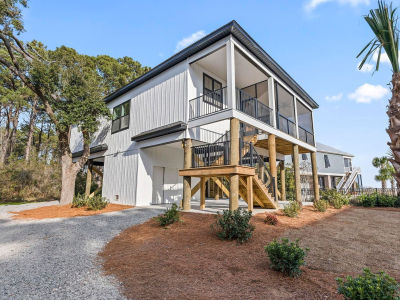 196 Brown Pelican Loop Pawleys Island, SC 29585