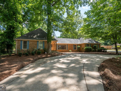 139 Lake Forest Dr Athens, GA 30607