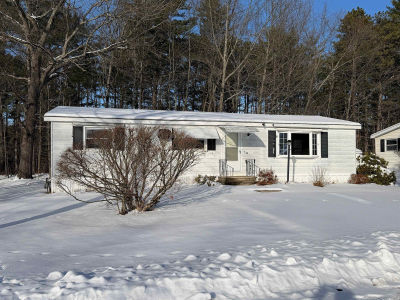 22 Fairfield Dr Concord, NH 03301